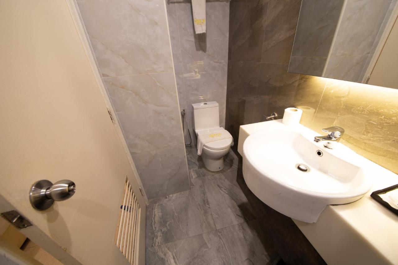 Ritzton Hotel Johor Bahru Kültér fotó