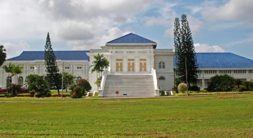 Ritzton Hotel Johor Bahru Kültér fotó