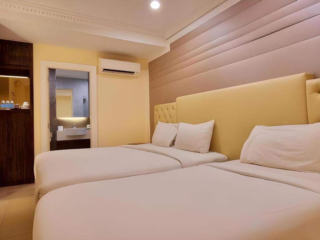 Ritzton Hotel Johor Bahru Kültér fotó