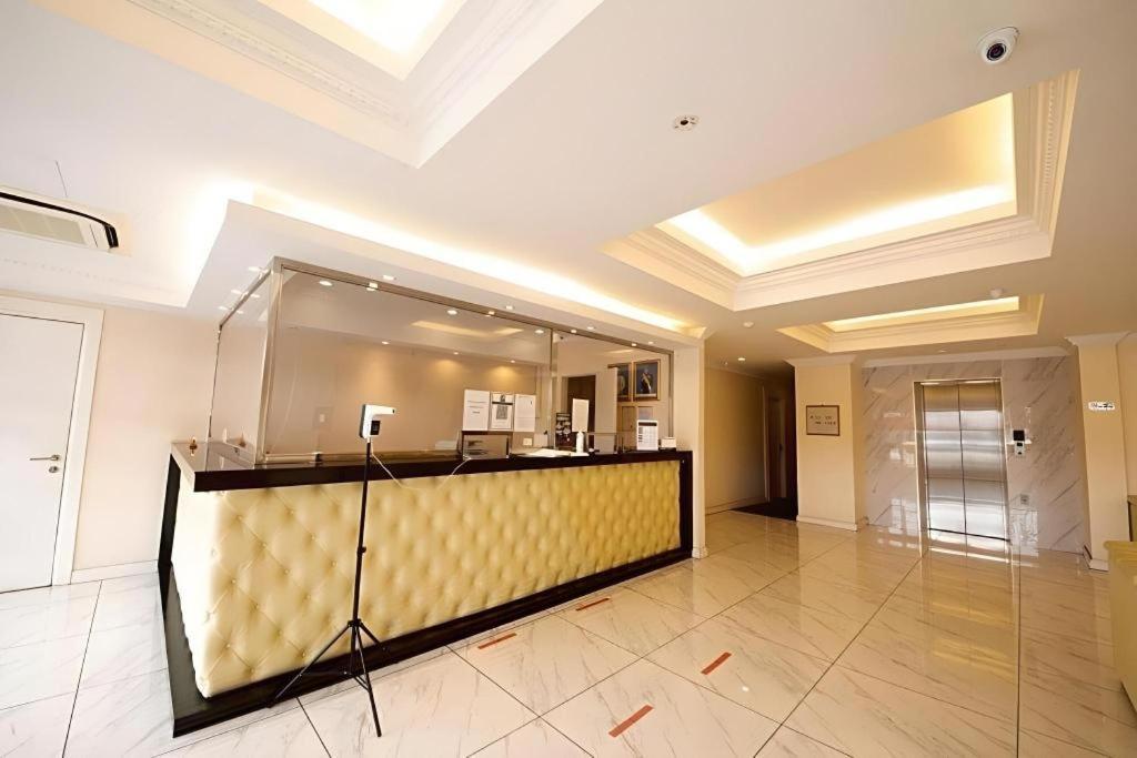 Ritzton Hotel Johor Bahru Kültér fotó