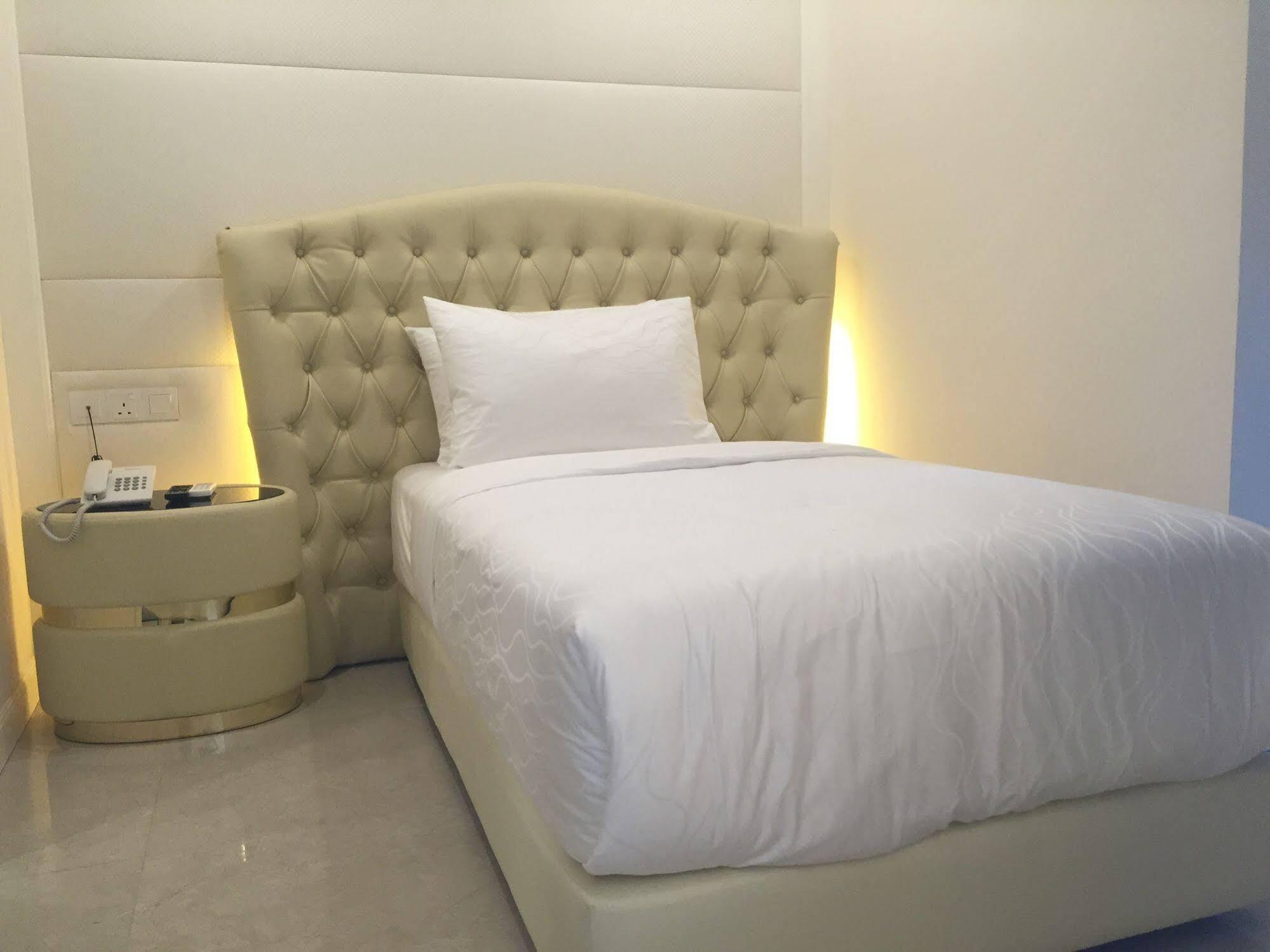 Ritzton Hotel Johor Bahru Kültér fotó