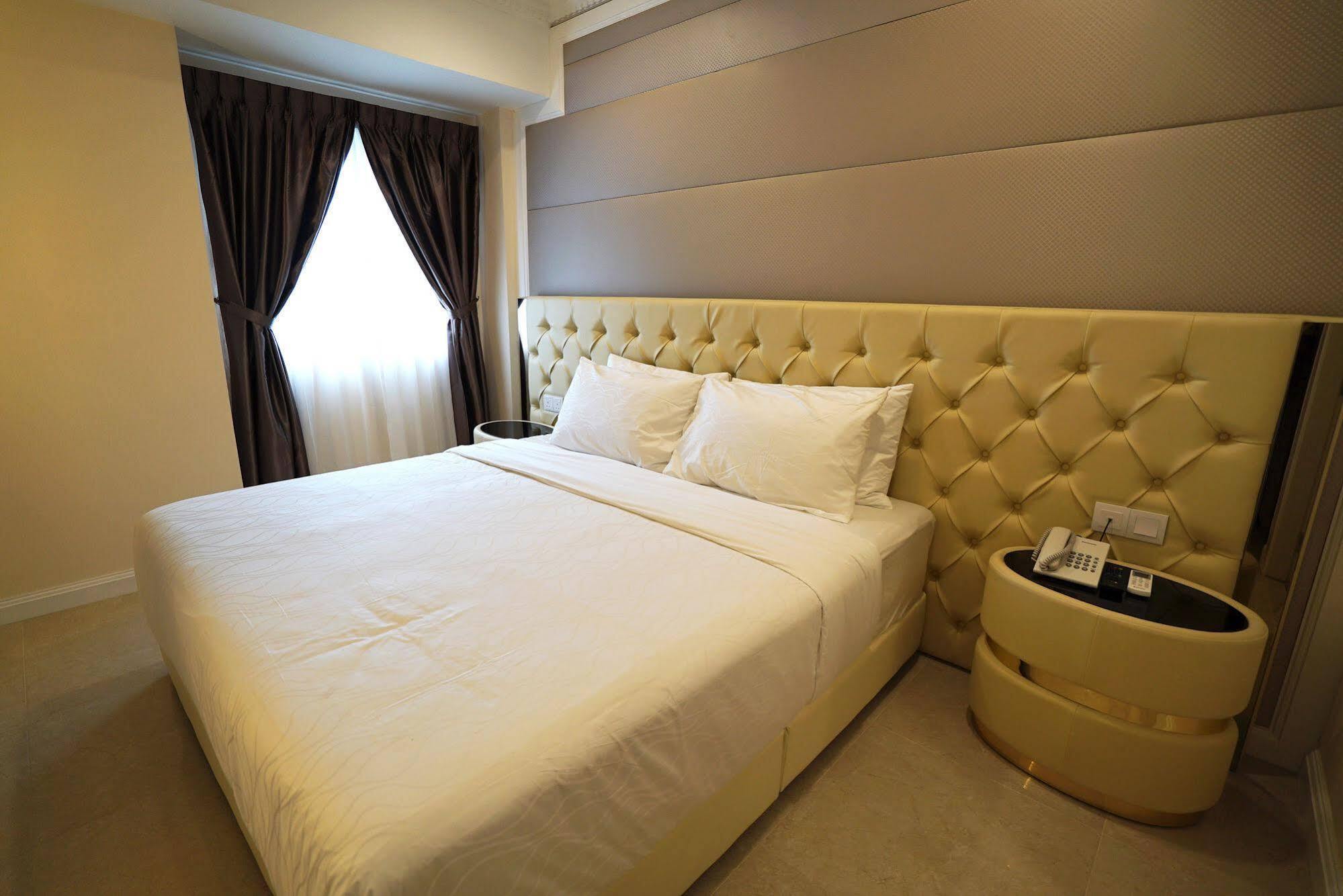 Ritzton Hotel Johor Bahru Kültér fotó