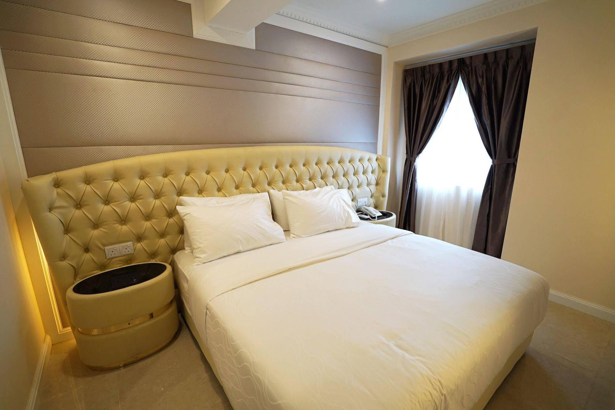 Ritzton Hotel Johor Bahru Kültér fotó